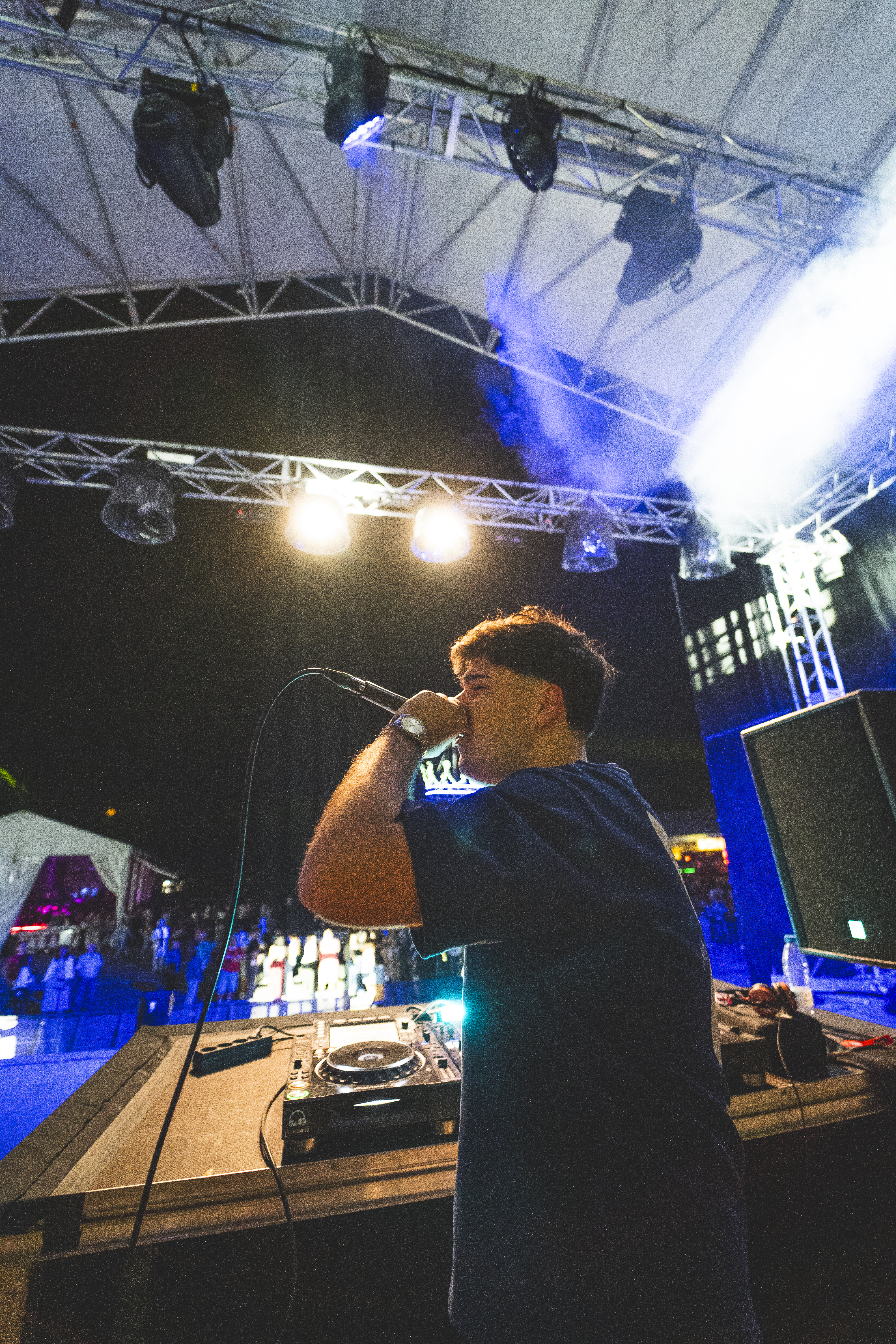 Detalle del show de LLADI